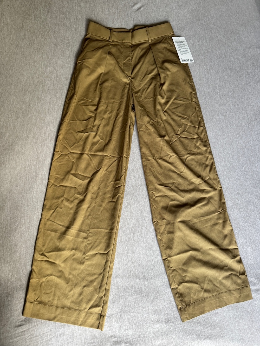 NWT Lululemon Pleat-Front High-Rise Trouser Regular Size 6 Wide Leg Work Pants